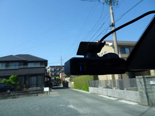 日産 セレナ ２．０ ２０Ｇ Ｓ－ＨＹＢＲＩＤ アドバンストセーフティ パッケージ H27年 (東海) 99