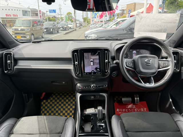ボルボ ＸＣ４０ Ｔ４ ＡＷＤ Ｒデザイン ４ＷＤ R1年 (東海) 99