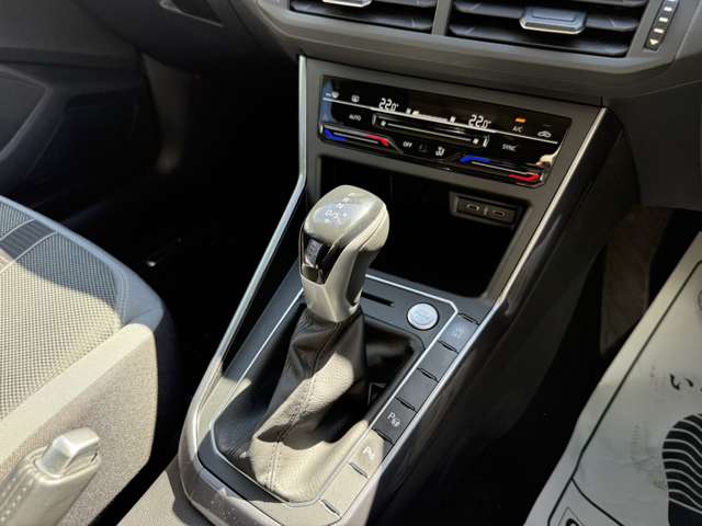 フォルクスワーゲン ポロ ＴＳＩ　スタイル R4年 (東海) 99