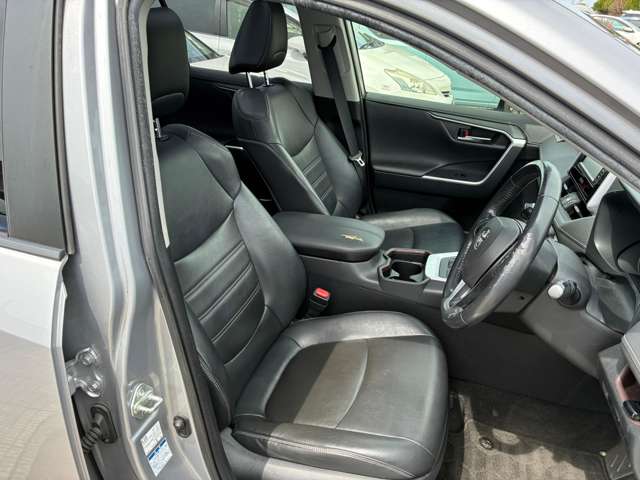 トヨタ ＲＡＶ４ ２．５ ハイブリッド Ｇ Ｅ－ＦＯＵＲ ４ＷＤ R1年 (甲信越・北陸) 99
