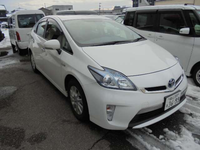 トヨタ プリウスＰＨＶ １．８ Ｌ H27年 (甲信越・北陸) 99