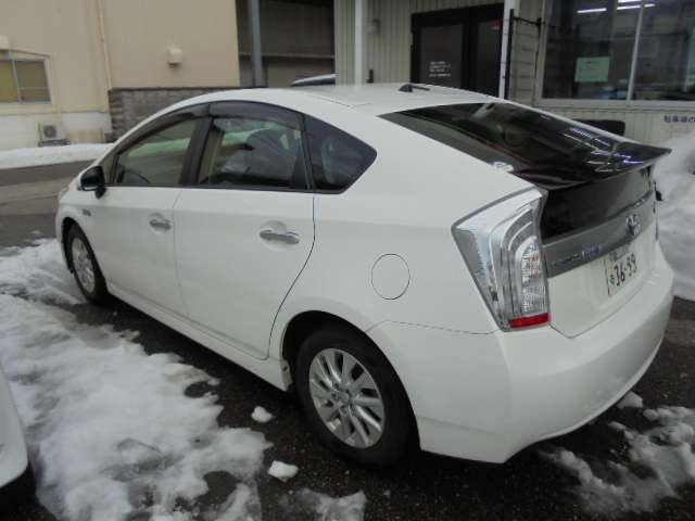 トヨタ プリウスＰＨＶ １．８ Ｌ H27年 (甲信越・北陸) 99