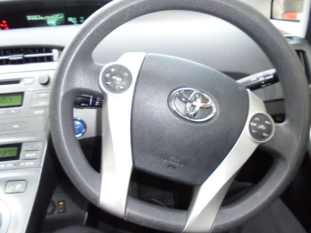 トヨタ プリウスＰＨＶ １．８ Ｌ H27年 (甲信越・北陸) 99