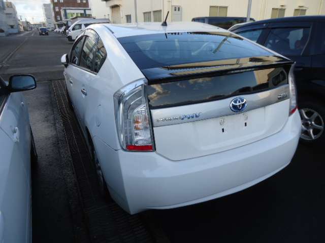 トヨタ プリウスＰＨＶ １．８ Ｌ H24年 (甲信越・北陸) 99