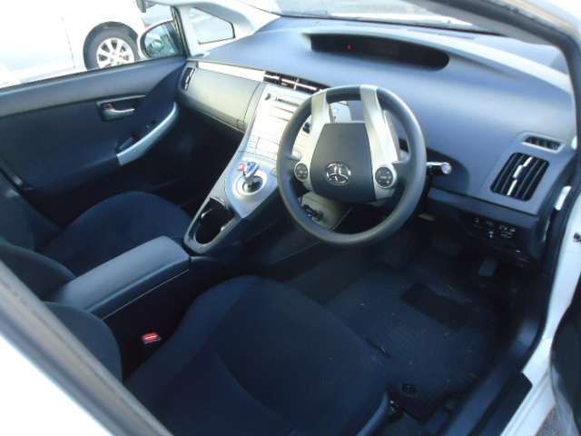 トヨタ プリウスＰＨＶ １．８ Ｌ H24年 (甲信越・北陸) 99
