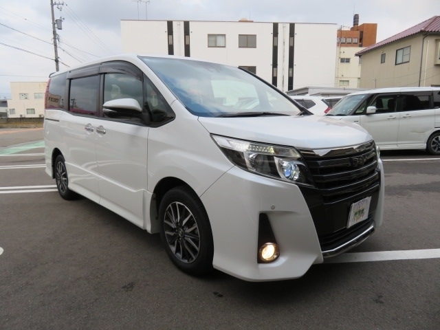 トヨタ ノア ２．０ ＳＩ ＷＸＢ H29年 (甲信越・北陸) 99