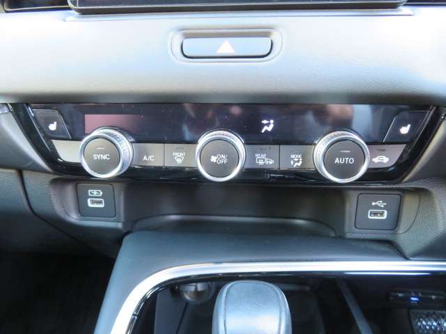ホンダ ヴェゼル １．５ Ｅ：ＨＥＶ Ｚ ４ＷＤ R3年 (甲信越・北陸) 99