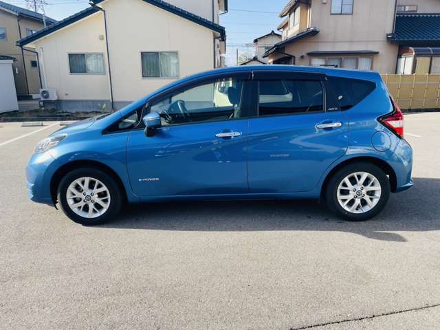 日産 ノート １．２ Ｅ－ＰＯＷＥＲ Ｘ ＦＯＵＲ ４ＷＤ R1年 (甲信越・北陸) 99