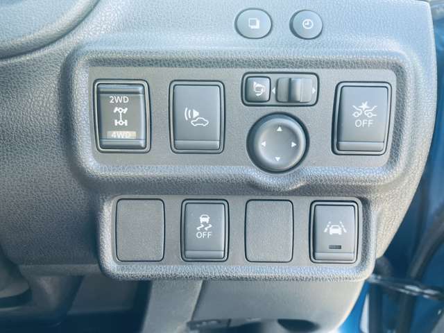 日産 ノート １．２ Ｅ－ＰＯＷＥＲ Ｘ ＦＯＵＲ ４ＷＤ R1年 (甲信越・北陸) 99