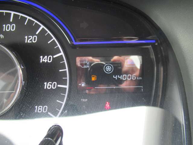 日産 ノート １．２ Ｅ－ＰＯＷＥＲ Ｘ H29年 (甲信越・北陸) 99