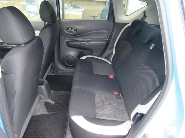 日産 ノート １．２ Ｅ－ＰＯＷＥＲ Ｘ H29年 (甲信越・北陸) 99
