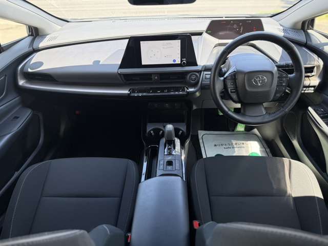 トヨタ プリウス １．８ Ｕ Ｅ－ＦＯＵＲ ４ＷＤ R5年 (北海道) 99