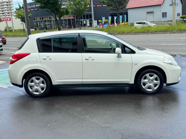 日産 ティーダ １．５ １５Ｓ ＦＯＵＲ ４ＷＤ H22年 (北海道) 99