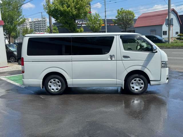 トヨタ ハイエースバン ３．０ スーパーＧＬ ダークプライム ロングボディ ディーゼルターボ ４ＷＤ H28年 (北海道) 99