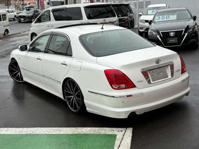 トヨタ クラウンマジェスタ ４．３ Ｃタイプ Ｉ－ＦＯＵＲ Ｆパッケージ・６０ＴＨスペシャルエディション ４ＷＤ H19年 (北海道) 99