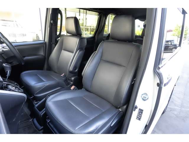 トヨタ エスクァイア ２．０ ＧＩ ４ＷＤ H30年 () 99