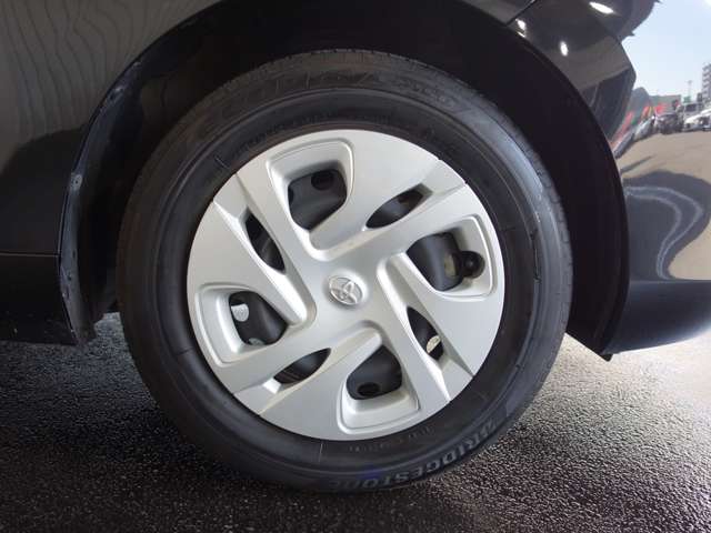 トヨタ アクア １．５ Ｘ Ｅ－ＦＯＵＲ ４ＷＤ R5年 (北海道) 99
