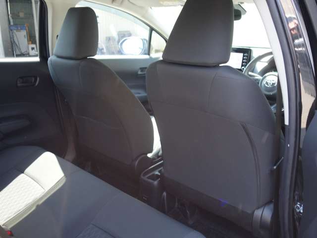 トヨタ アクア １．５ Ｘ Ｅ－ＦＯＵＲ ４ＷＤ R5年 (北海道) 99