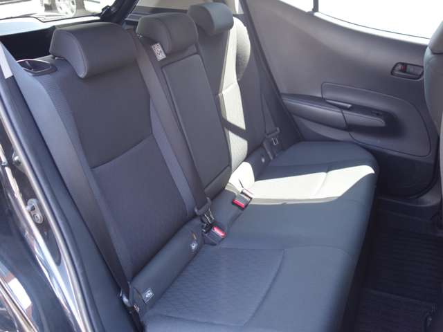 トヨタ アクア １．５ Ｘ Ｅ－ＦＯＵＲ ４ＷＤ R5年 (北海道) 99