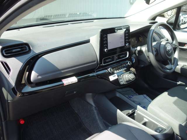 トヨタ アクア １．５ Ｘ Ｅ－ＦＯＵＲ ４ＷＤ R5年 (北海道) 99