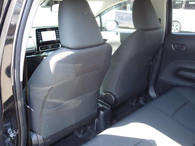 トヨタ アクア １．５ Ｘ Ｅ－ＦＯＵＲ ４ＷＤ R5年 (北海道) 99
