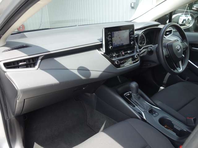 トヨタ カローラ　ツーリング　ハイブリッド １．８ ハイブリッド Ｇ－Ｘ プラス Ｅ－ＦＯＵＲ ４ＷＤ R3年 (北海道) 99