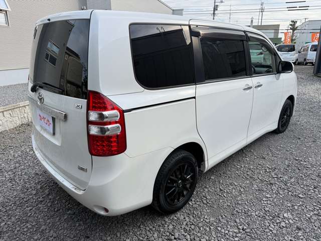 トヨタ ノア ２．０ Ｘ スマートエディション ４ＷＤ H23年 (北海道) 99