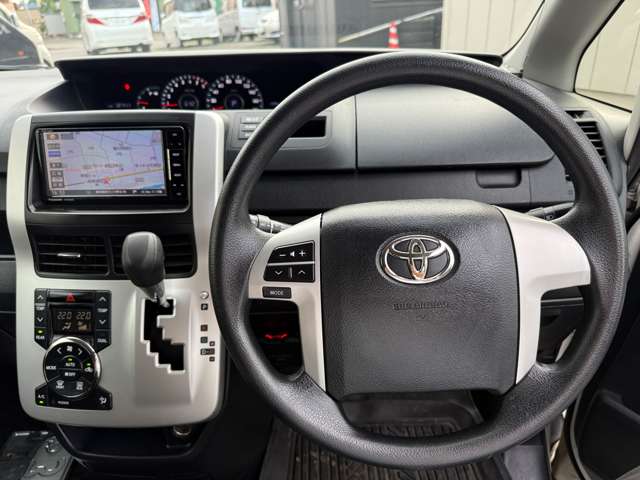 トヨタ ノア ２．０ Ｘ スマートエディション ４ＷＤ H23年 (北海道) 99