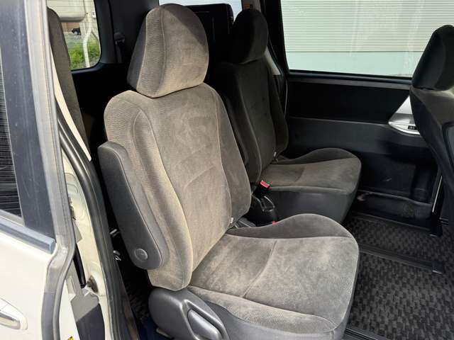 トヨタ ノア ２．０ Ｘ スマートエディション ４ＷＤ H23年 (北海道) 99