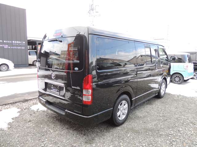 トヨタ ハイエースバン ２．７ スーパーＧＬ ワイド ロング ミドルルーフ ４ＷＤ H20年 (北海道) 99