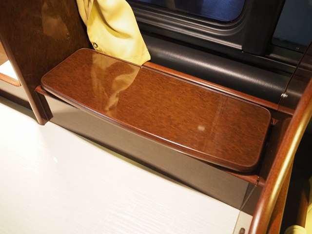 トヨタ ハイエースバン キャンピング H27年 (北海道) 99