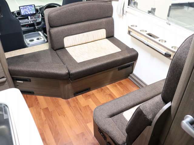 トヨタ カムロード キャンピング R1年 (北海道) 99