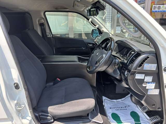 トヨタ ハイエースバン ２．８ スーパーＧＬ ロング ディーゼルターボ H30年 (九州・沖縄) 99