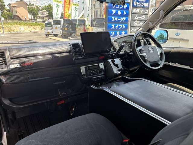 トヨタ ハイエースバン ２．８ スーパーＧＬ ロング ディーゼルターボ H30年 (九州・沖縄) 99