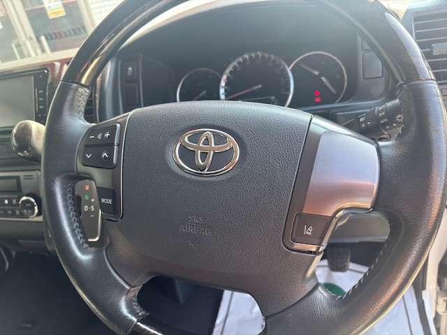 トヨタ ハイエースバン ２．８ スーパーＧＬ ダークプライム ロングボディ ディーゼルターボ H30年 (九州・沖縄) 99