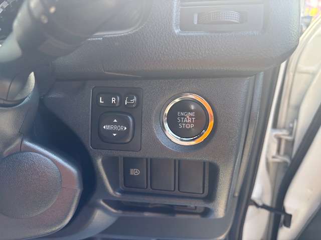 トヨタ ハイエースバン ２．８ スーパーＧＬ ダークプライム ロングボディ ディーゼルターボ H30年 (九州・沖縄) 99