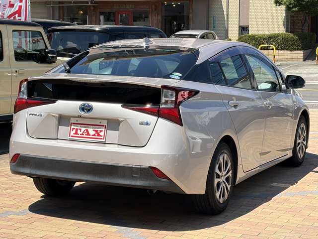 トヨタ プリウス １．８ Ａ プレミアム R1年 (九州・沖縄) 99