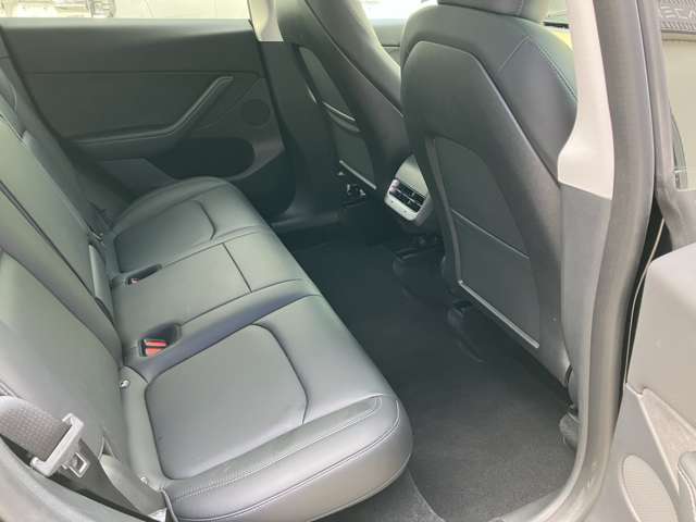 テスラ モデルＹ パフォーマンス R4年 (九州・沖縄) 99