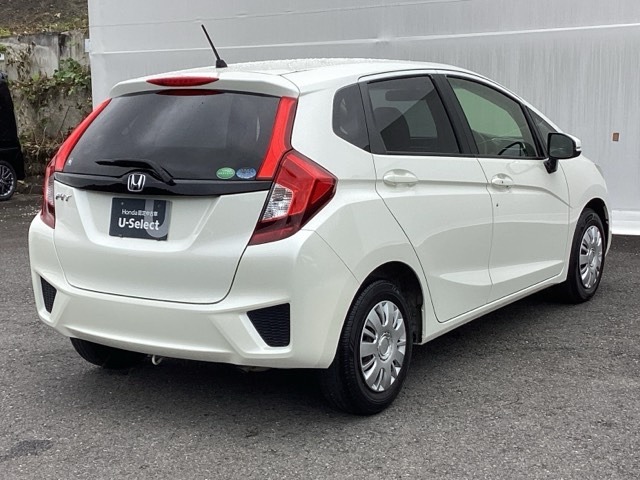 ホンダ フィット １．３ １３Ｇ Ｆパッケージ H27年 (九州・沖縄) 99