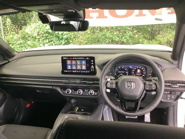 ホンダ ＺＲ－Ｖ ２．０ Ｅ：ＨＥＶ Ｘ ブラックスタイル R7年 (九州・沖縄) 99