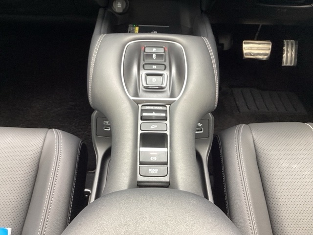 ホンダ ＺＲ－Ｖ ２．０ Ｅ：ＨＥＶ Ｚ ブラックスタイル R7年 (九州・沖縄) 99