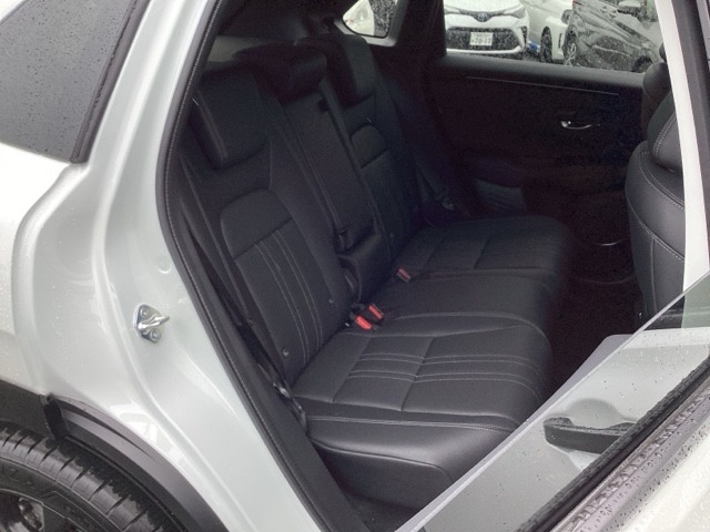ホンダ ＺＲ－Ｖ ２．０ Ｅ：ＨＥＶ Ｚ ブラックスタイル R7年 (九州・沖縄) 99