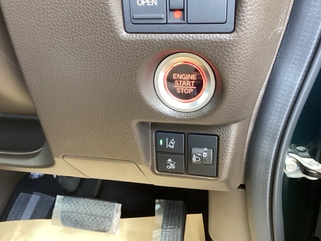 ホンダ Ｎ　ＢＯＸ ６６０ Ｌ R5年 (九州・沖縄) 99