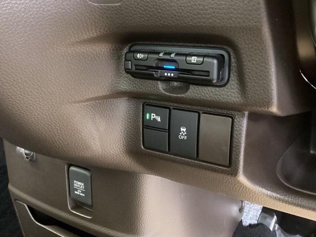 ホンダ Ｎ　ＢＯＸ ６６０ Ｌ R5年 (九州・沖縄) 99