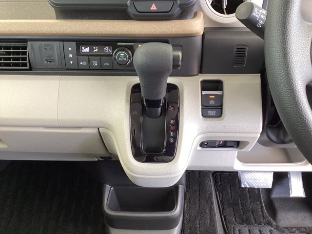 ホンダ Ｎ　ＢＯＸ ６６０ R8年 (九州・沖縄) 99