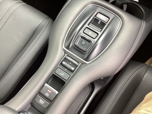 ホンダ ＺＲ－Ｖ ２．０ Ｅ：ＨＥＶ Ｚ ブラックスタイル R7年 (九州・沖縄) 99