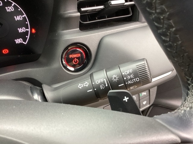 ホンダ ヴェゼル １．５ Ｅ：ＨＥＶ Ｚ R4年 (九州・沖縄) 99