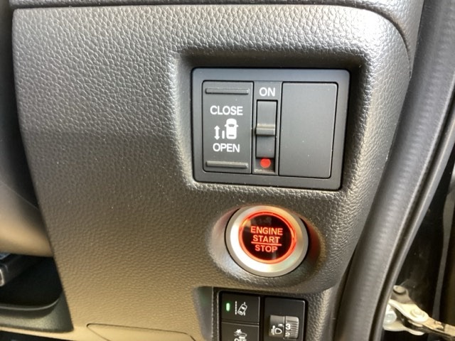 ホンダ Ｎ　ＢＯＸ カスタム ６６０ Ｌ R3年 (九州・沖縄) 99