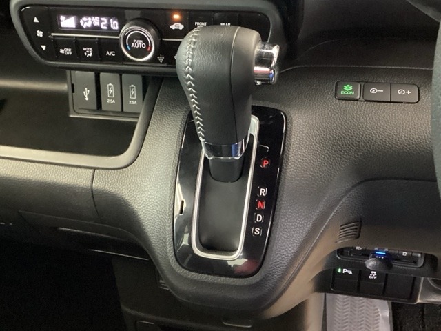 ホンダ Ｎ　ＢＯＸ カスタム ６６０ Ｌ ターボ R3年 (九州・沖縄) 99