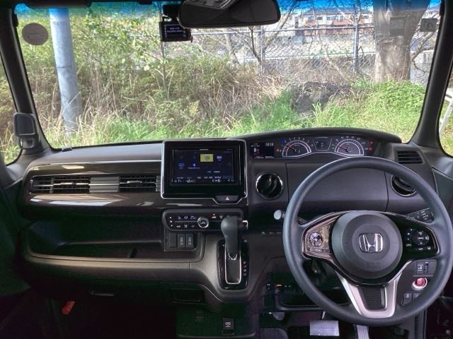 ホンダ Ｎ　ＢＯＸ カスタム ６６０ Ｇ Ｌ ホンダセンシング R1年 (九州・沖縄) 99